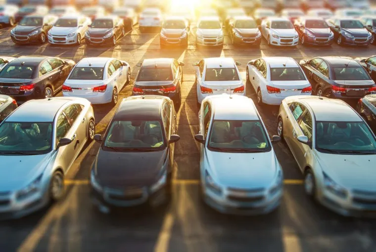Acheter une citadine d'occasion pas cher chez un professionnel au Port, Le Port, IMA TINT